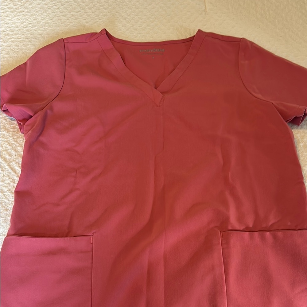 mandala Women's Pink V-Neck scrub top